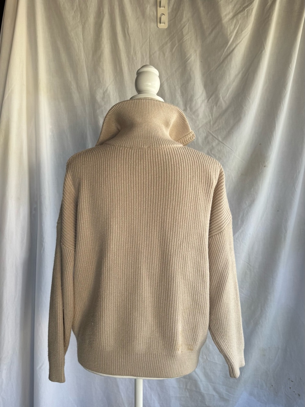 Storia Men's Beige Turtleneck Knit Sweater